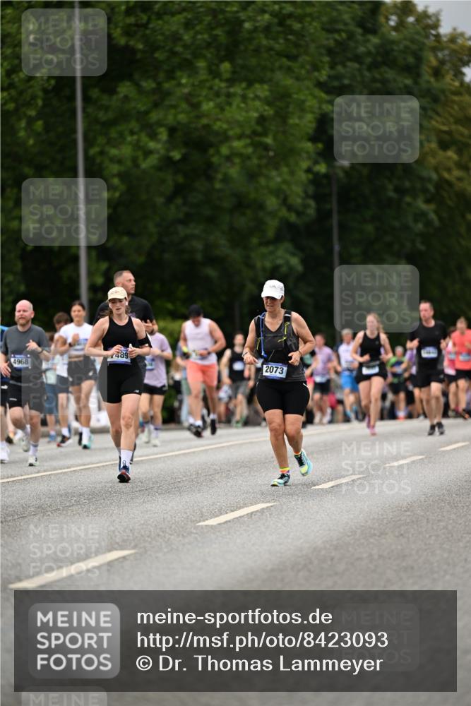 29.06.2025 - hella hamburg halbmarathon Dr. Thomas Lammeyer http://msf.ph/oto/8423093 29.06.2025 10:48:38 Kennedybrücke 1026, 1095, 1400, 1459, 1802, 1804, 2073, 2186, 2258, 2674, 2692, 2733, 3065, 4866, 4968, 5127, 5355, 5902, 5905, 6036, 6226, 6334, 7489, 8058, 8591, 8763, 8870, 9331, 9333, 9879, 10006, 10097, 10220, 10285, 10553, 10707, 11093 meine-sportfotos.de