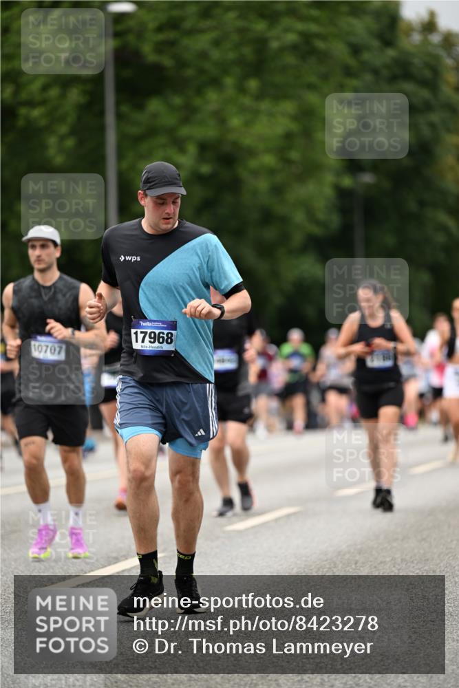 29.06.2025 - hella hamburg halbmarathon Dr. Thomas Lammeyer http://msf.ph/oto/8423278 29.06.2025 10:48:48 Kennedybrücke 1026, 1095, 1459, 1802, 1804, 2073, 2186, 2674, 2692, 3065, 3596, 4215, 4968, 5127, 5355, 5730, 5731, 6036, 6895, 7489, 8058, 8591, 8763, 8870, 9331, 9333, 10285, 10553, 10707 meine-sportfotos.de