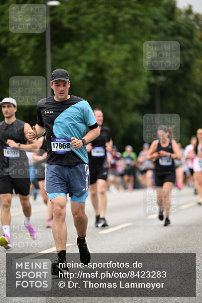 29.06.2025 - hella hamburg halbmarathon Dr. Thomas Lammeyer http://msf.ph/oto/8423283 29.06.2025 10:48:48 Kennedybrücke 1026, 1095, 1459, 1802, 1804, 2073, 2186, 2674, 2692, 3065, 3596, 4215, 4968, 5127, 5355, 5730, 5731, 6036, 6895, 7489, 8058, 8591, 8763, 8870, 9331, 9333, 10285, 10553, 10707 meine-sportfotos.de