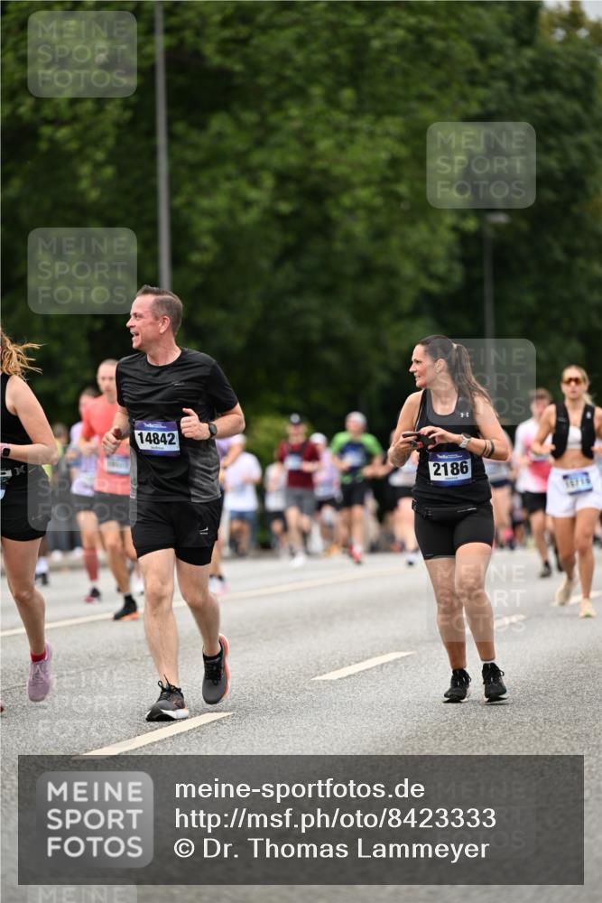 29.06.2025 - hella hamburg halbmarathon Dr. Thomas Lammeyer http://msf.ph/oto/8423333 29.06.2025 10:48:50 Kennedybrücke 1026, 1095, 1802, 1804, 2073, 2186, 2674, 2692, 3065, 3596, 4215, 4968, 5127, 5355, 5730, 5731, 6036, 6895, 7489, 7610, 7818, 8058, 8591, 8763, 8870, 9331, 9333, 10285, 10553, 10707 meine-sportfotos.de