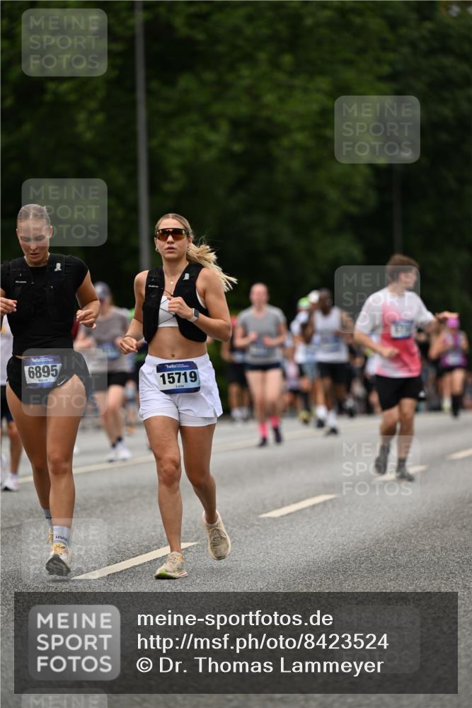 29.06.2025 - hella hamburg halbmarathon Dr. Thomas Lammeyer http://msf.ph/oto/8423524 29.06.2025 10:48:56 Kennedybrücke 1095, 2073, 2186, 2692, 3506, 3596, 4215, 4968, 5355, 5730, 5731, 6036, 6895, 6922, 7489, 7610, 7818, 8763, 8870, 9331, 9333, 10303, 10304, 10707 meine-sportfotos.de