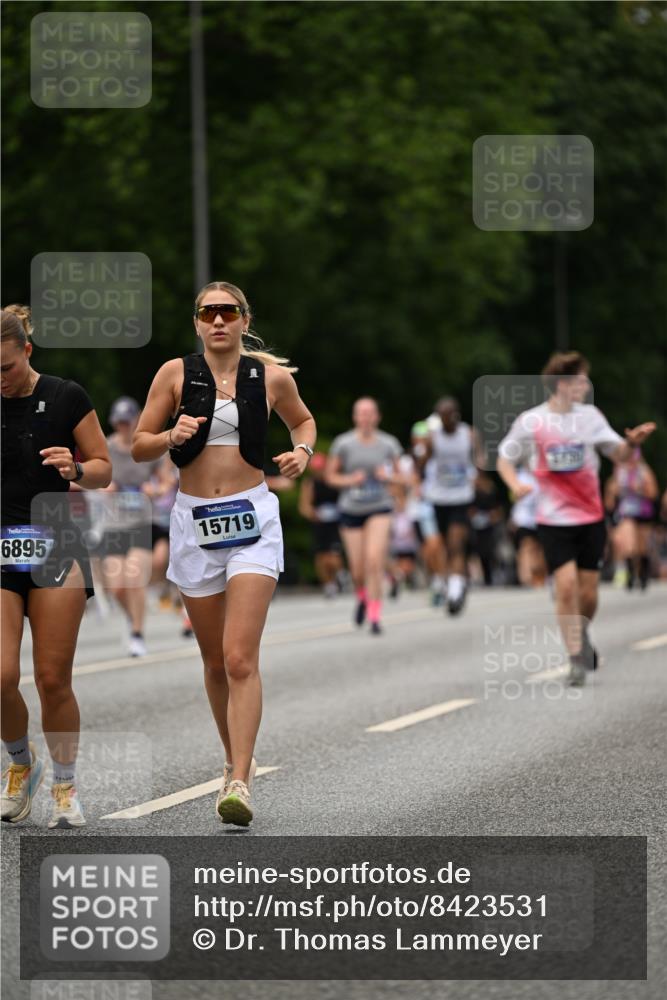 29.06.2025 - hella hamburg halbmarathon Dr. Thomas Lammeyer http://msf.ph/oto/8423531 29.06.2025 10:48:56 Kennedybrücke 1095, 2073, 2186, 2692, 3506, 3596, 4215, 4968, 5355, 5730, 5731, 6036, 6895, 6922, 7489, 7610, 7818, 8763, 8870, 9331, 9333, 10303, 10304, 10707 meine-sportfotos.de
