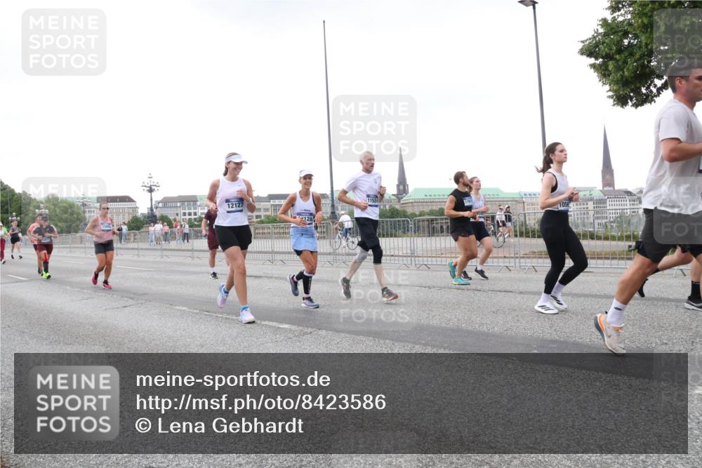 29.06.2025 - hella hamburg halbmarathon Lena Gebhardt http://msf.ph/oto/8423586 29.06.2025 10:53:06 Lombardsbrücke 12127, 128, 11524, 11919, 1056, 1369, 1900, 2146, 2291, 2362, 2409, 2701, 2988, 3227, 3787, 4195, 4591, 4626, 4729, 5428, 6135, 6521, 7032, 7483, 7681, 7737, 8212, 8414, 8515, 8641, 8906, 9545, 9764, 10043, 10055, 10175, 10417, 10490, 10568, 10600, 10661, 10879, 10981, 11520, 11524, 11919, 12127, 12128, 12193, 12219, 12700, 12994, 13489, 13916, 13917, 14009, 14038, 14765, 14807, 14977, 14979, 16137 meine-sportfotos.de