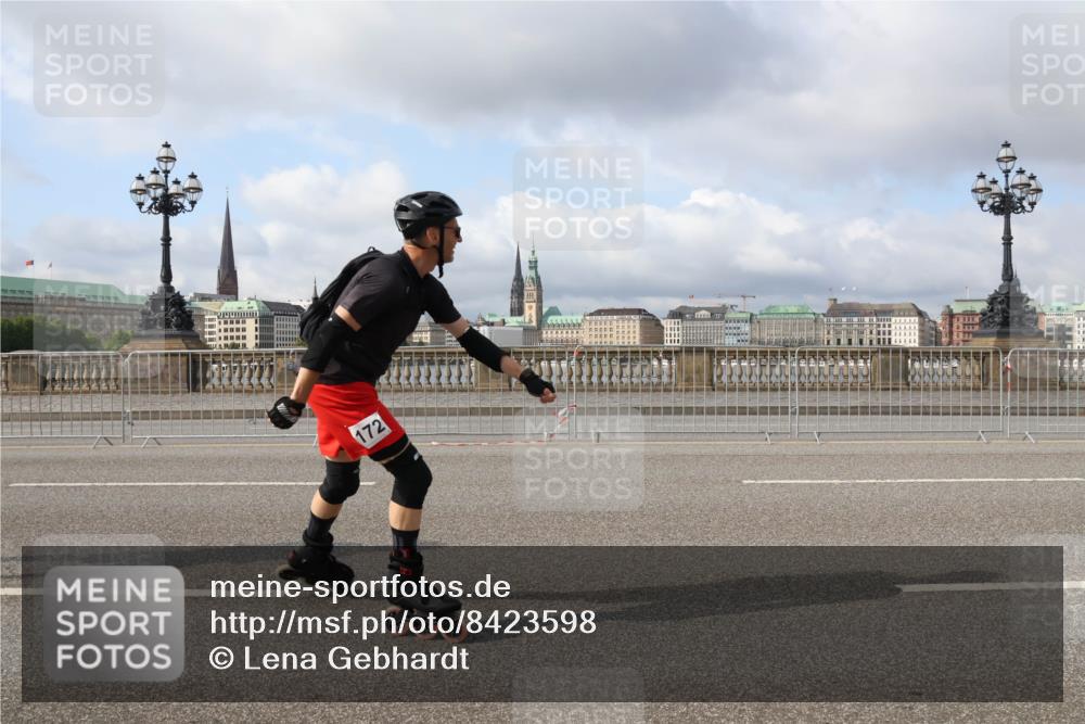 29.06.2025 - hella hamburg halbmarathon Lena Gebhardt http://msf.ph/oto/8423598 29.06.2025 08:58:10 Lombardsbrücke 172 meine-sportfotos.de
