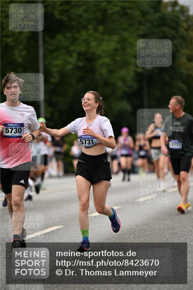 29.06.2025 - hella hamburg halbmarathon Dr. Thomas Lammeyer http://msf.ph/oto/8423670 29.06.2025 10:49:02 Kennedybrücke 1273, 1685, 1713, 2186, 2692, 3238, 3506, 3596, 4215, 5730, 5731, 6036, 6895, 6922, 7541, 7610, 7818, 8763, 10223, 10303, 10304, 10707 meine-sportfotos.de