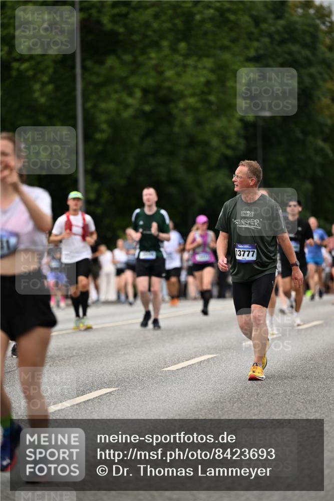 29.06.2025 - hella hamburg halbmarathon Dr. Thomas Lammeyer http://msf.ph/oto/8423693 29.06.2025 10:49:03 Kennedybrücke 1273, 1685, 1713, 2186, 2692, 3238, 3506, 3596, 4215, 5730, 5731, 6002, 6036, 6895, 6922, 7541, 7610, 7818, 8763, 10223, 10303, 10304, 10707 meine-sportfotos.de