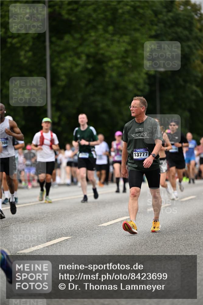 29.06.2025 - hella hamburg halbmarathon Dr. Thomas Lammeyer http://msf.ph/oto/8423699 29.06.2025 10:49:03 Kennedybrücke 1273, 1685, 1713, 2186, 2692, 3238, 3506, 3596, 4215, 5730, 5731, 6002, 6036, 6895, 6922, 7541, 7610, 7818, 8763, 10223, 10303, 10304, 10707 meine-sportfotos.de