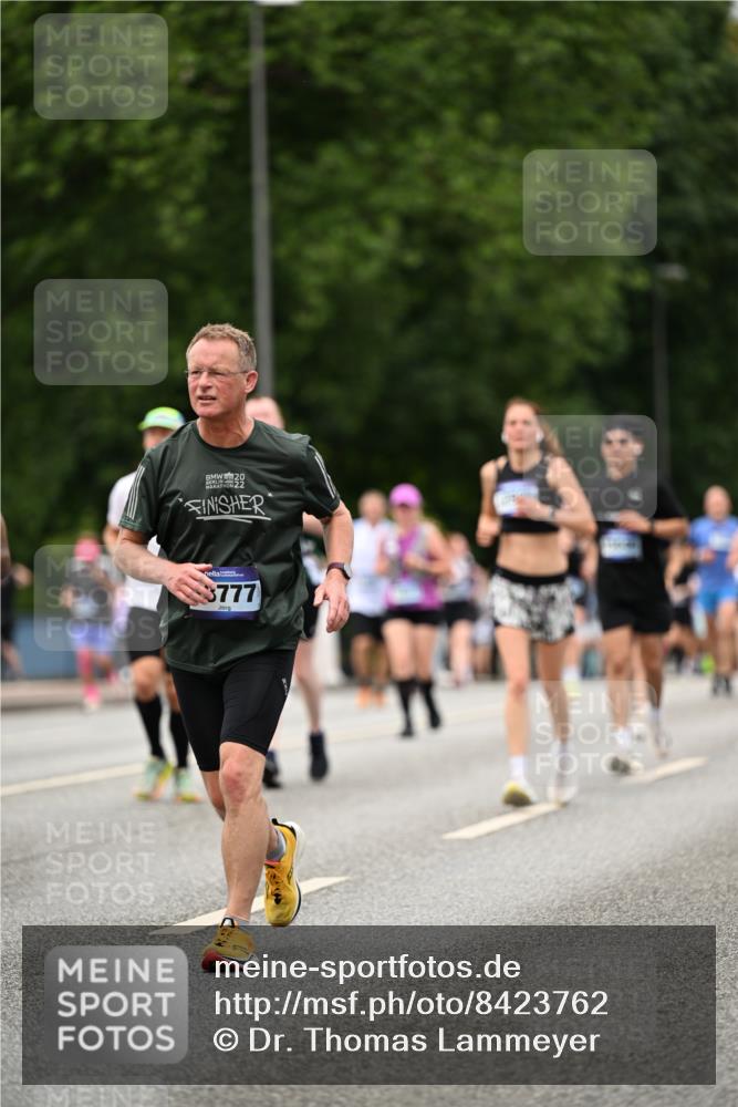 29.06.2025 - hella hamburg halbmarathon Dr. Thomas Lammeyer http://msf.ph/oto/8423762 29.06.2025 10:49:05 Kennedybrücke 1273, 1685, 1713, 2186, 2692, 3238, 3506, 3596, 4215, 5730, 5731, 6002, 6036, 6895, 6922, 7541, 7610, 7818, 8605, 10223, 10303, 10304 meine-sportfotos.de