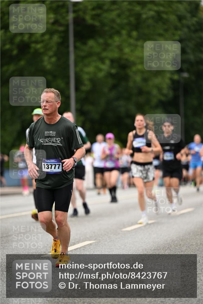 29.06.2025 - hella hamburg halbmarathon Dr. Thomas Lammeyer http://msf.ph/oto/8423767 29.06.2025 10:49:05 Kennedybrücke 1273, 1685, 1713, 2186, 2692, 3238, 3506, 3596, 4215, 5730, 5731, 6002, 6036, 6895, 6922, 7541, 7610, 7818, 8605, 10223, 10303, 10304 meine-sportfotos.de