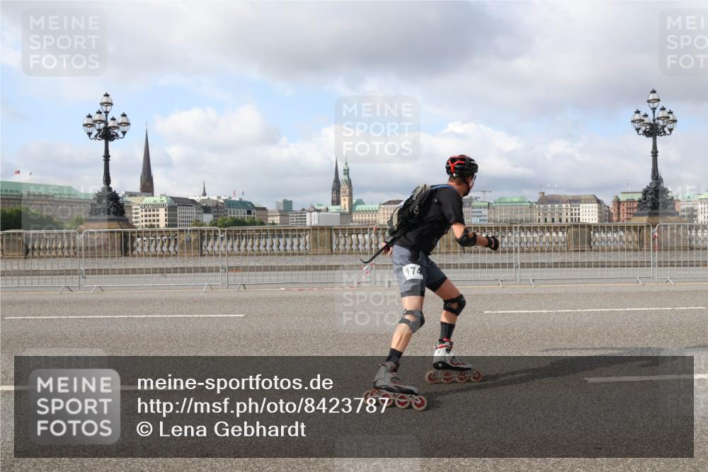 29.06.2025 - hella hamburg halbmarathon Lena Gebhardt http://msf.ph/oto/8423787 29.06.2025 08:58:11 Lombardsbrücke 174 meine-sportfotos.de