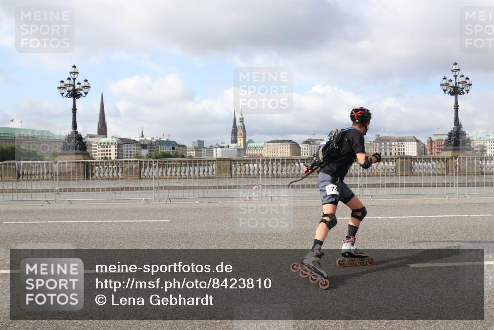 29.06.2025 - hella hamburg halbmarathon Lena Gebhardt http://msf.ph/oto/8423810 29.06.2025 08:58:11 Lombardsbrücke 174 meine-sportfotos.de