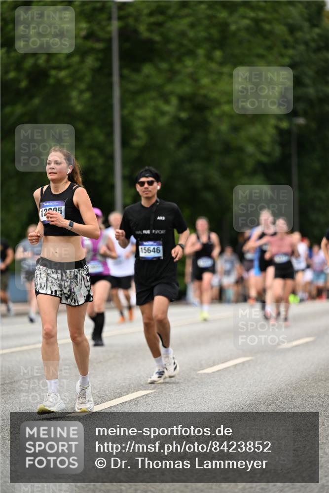 29.06.2025 - hella hamburg halbmarathon Dr. Thomas Lammeyer http://msf.ph/oto/8423852 29.06.2025 10:49:08 Kennedybrücke 1273, 1685, 1713, 2692, 3238, 3506, 3596, 4215, 5730, 5731, 6002, 6895, 6922, 7541, 7610, 7818, 8605, 10223, 10303, 10304 meine-sportfotos.de