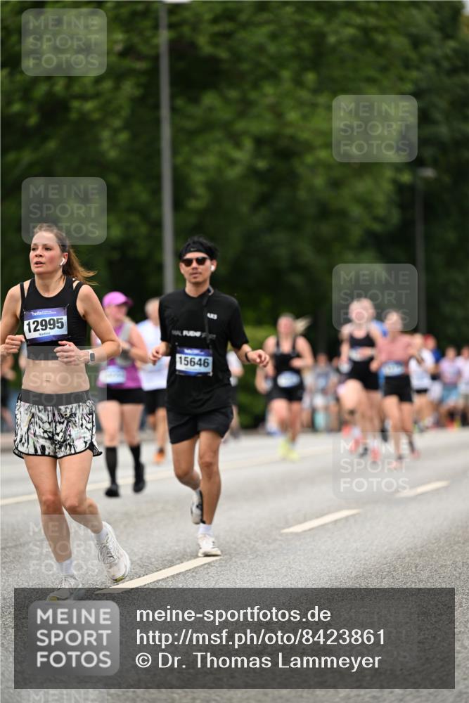 29.06.2025 - hella hamburg halbmarathon Dr. Thomas Lammeyer http://msf.ph/oto/8423861 29.06.2025 10:49:09 Kennedybrücke 1273, 1685, 1713, 3238, 3506, 3596, 4215, 5730, 5731, 6002, 6895, 6922, 7216, 7541, 7610, 7818, 8605, 9085, 10223, 10303, 10304 meine-sportfotos.de