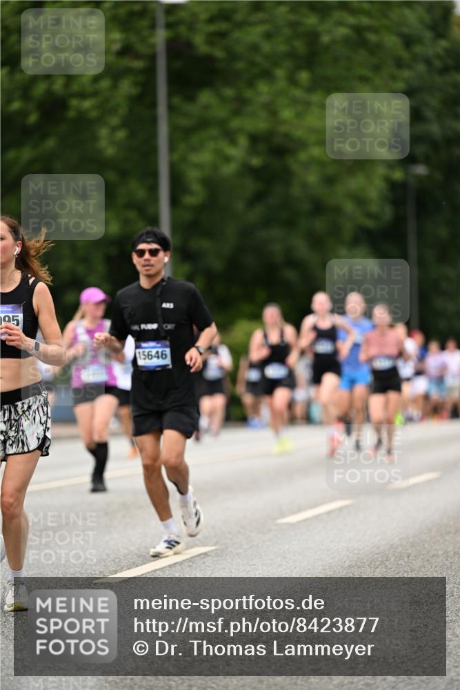 29.06.2025 - hella hamburg halbmarathon Dr. Thomas Lammeyer http://msf.ph/oto/8423877 29.06.2025 10:49:09 Kennedybrücke 1273, 1685, 1713, 3238, 3506, 3596, 4215, 5730, 5731, 6002, 6895, 6922, 7216, 7541, 7610, 7818, 8605, 9085, 10223, 10303, 10304 meine-sportfotos.de