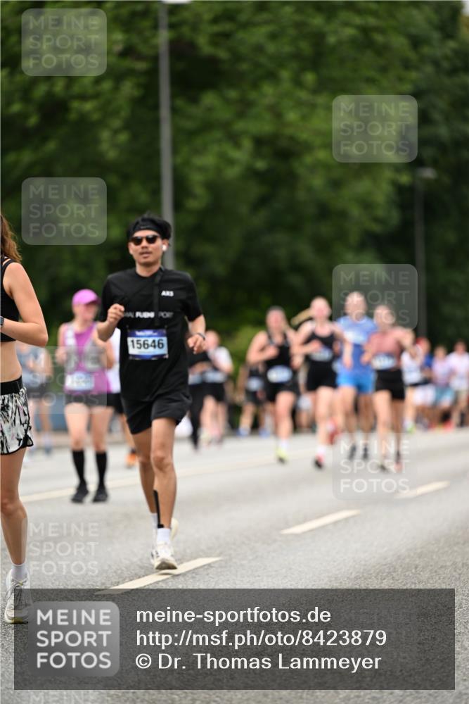29.06.2025 - hella hamburg halbmarathon Dr. Thomas Lammeyer http://msf.ph/oto/8423879 29.06.2025 10:49:09 Kennedybrücke 1273, 1685, 1713, 3238, 3506, 3596, 4215, 5730, 5731, 6002, 6895, 6922, 7216, 7541, 7610, 7818, 8605, 9085, 10223, 10303, 10304 meine-sportfotos.de