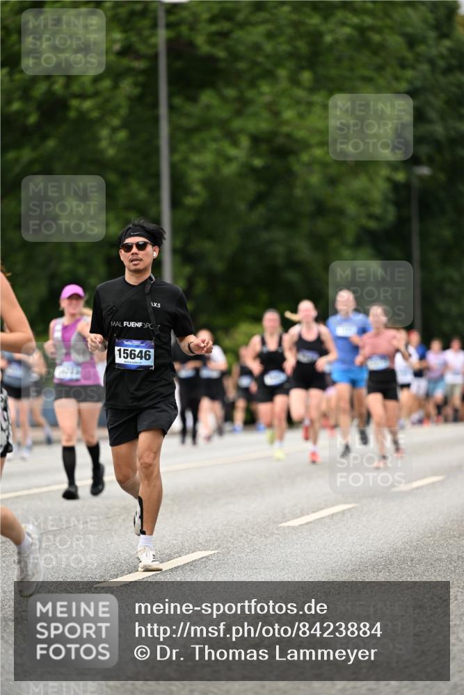 29.06.2025 - hella hamburg halbmarathon Dr. Thomas Lammeyer http://msf.ph/oto/8423884 29.06.2025 10:49:09 Kennedybrücke 1273, 1685, 1713, 3238, 3506, 3596, 4215, 5730, 5731, 6002, 6895, 6922, 7216, 7541, 7610, 7818, 8605, 9085, 10223, 10303, 10304 meine-sportfotos.de