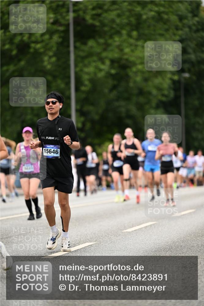29.06.2025 - hella hamburg halbmarathon Dr. Thomas Lammeyer http://msf.ph/oto/8423891 29.06.2025 10:49:09 Kennedybrücke 1273, 1685, 1713, 3238, 3506, 3596, 4215, 5730, 5731, 6002, 6895, 6922, 7216, 7541, 7610, 7818, 8605, 9085, 10223, 10303, 10304 meine-sportfotos.de