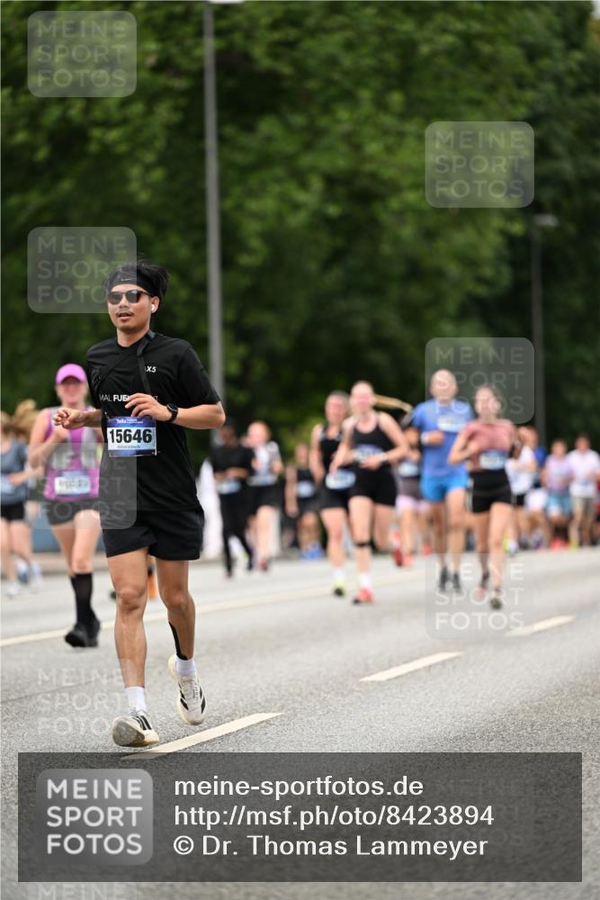 29.06.2025 - hella hamburg halbmarathon Dr. Thomas Lammeyer http://msf.ph/oto/8423894 29.06.2025 10:49:10 Kennedybrücke 1273, 1685, 1713, 3238, 3506, 4215, 5730, 5731, 6002, 6895, 6922, 7216, 7541, 7610, 7818, 8605, 9084, 9085, 10223, 10303, 10304 meine-sportfotos.de