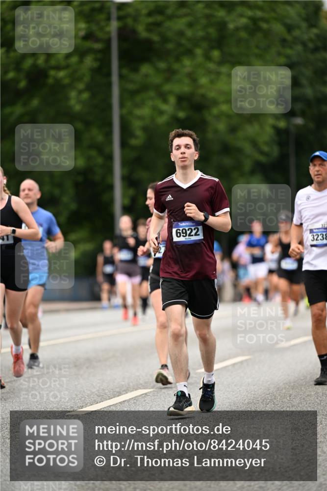 29.06.2025 - hella hamburg halbmarathon Dr. Thomas Lammeyer http://msf.ph/oto/8424045 29.06.2025 10:49:15 Kennedybrücke 1024, 1273, 1685, 1713, 3238, 3506, 4215, 5730, 5731, 6002, 6922, 7216, 7541, 7610, 7818, 8605, 8745, 9084, 9085, 10223, 10303, 10304 meine-sportfotos.de