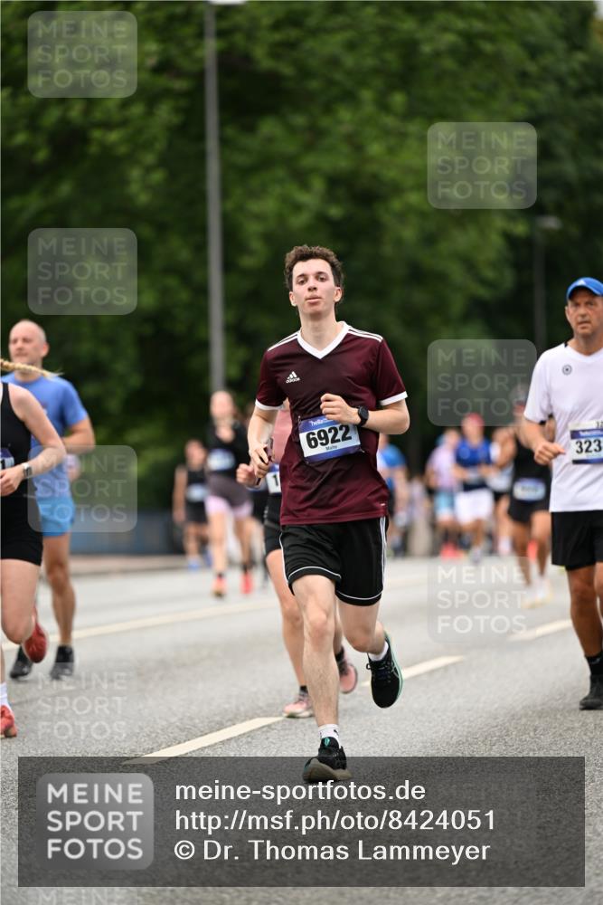29.06.2025 - hella hamburg halbmarathon Dr. Thomas Lammeyer http://msf.ph/oto/8424051 29.06.2025 10:49:15 Kennedybrücke 1024, 1273, 1685, 1713, 3238, 3506, 4215, 5730, 5731, 6002, 6922, 7216, 7541, 7610, 7818, 8605, 8745, 9084, 9085, 10223, 10303, 10304 meine-sportfotos.de