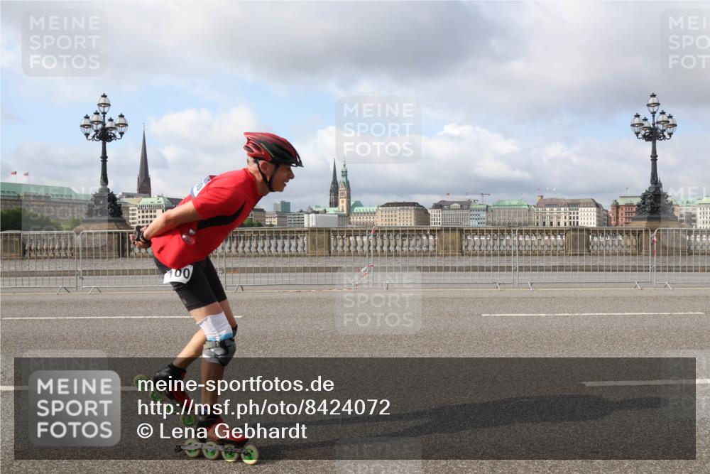 29.06.2025 - hella hamburg halbmarathon Lena Gebhardt http://msf.ph/oto/8424072 29.06.2025 08:58:13 Lombardsbrücke 100, 10 meine-sportfotos.de