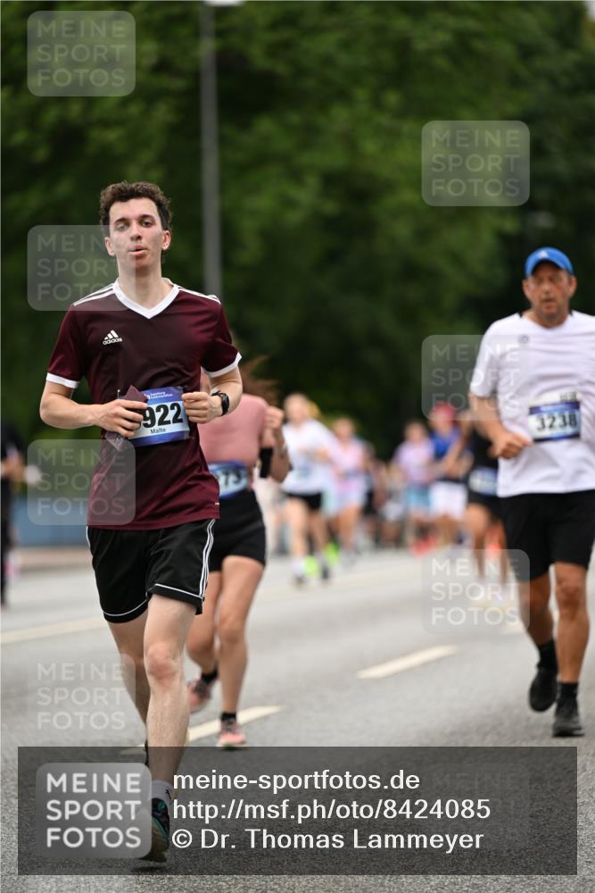 29.06.2025 - hella hamburg halbmarathon Dr. Thomas Lammeyer http://msf.ph/oto/8424085 29.06.2025 10:49:16 Kennedybrücke 1024, 1273, 1685, 1713, 3238, 3506, 4215, 5730, 5731, 6002, 6841, 6922, 7216, 7541, 7610, 7818, 8605, 8745, 9084, 9085, 10223, 10303, 10304 meine-sportfotos.de