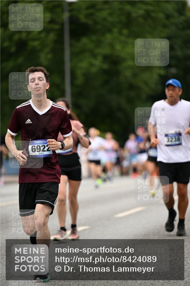 29.06.2025 - hella hamburg halbmarathon Dr. Thomas Lammeyer http://msf.ph/oto/8424089 29.06.2025 10:49:16 Kennedybrücke 1024, 1273, 1685, 1713, 3238, 3506, 4215, 5730, 5731, 6002, 6841, 6922, 7216, 7541, 7610, 7818, 8605, 8745, 9084, 9085, 10223, 10303, 10304 meine-sportfotos.de