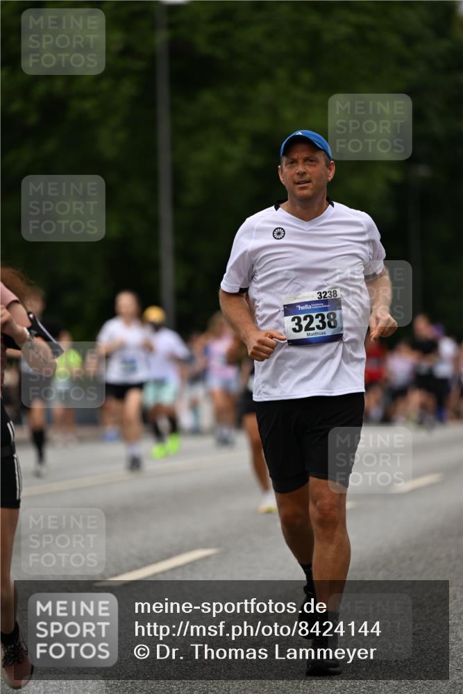 29.06.2025 - hella hamburg halbmarathon Dr. Thomas Lammeyer http://msf.ph/oto/8424144 29.06.2025 10:49:18 Kennedybrücke 1024, 1273, 1685, 1713, 3238, 3506, 6002, 6841, 6922, 7216, 7541, 7610, 7818, 8605, 8745, 8907, 9084, 9085, 10223, 10303, 10304 meine-sportfotos.de