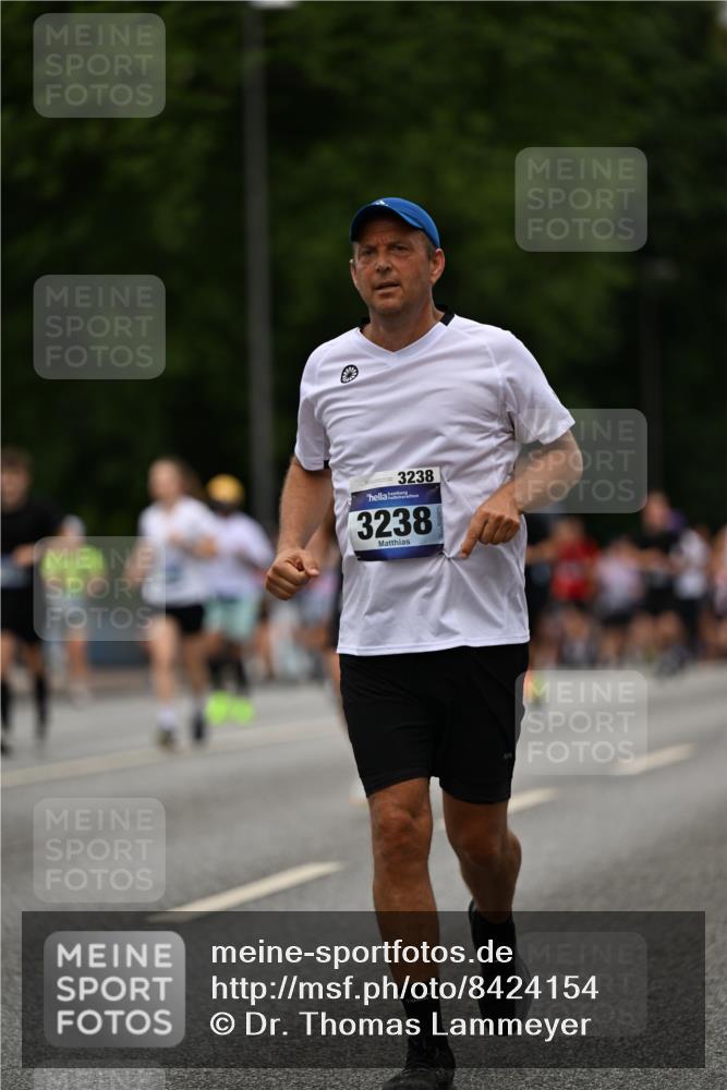 29.06.2025 - hella hamburg halbmarathon Dr. Thomas Lammeyer http://msf.ph/oto/8424154 29.06.2025 10:49:19 Kennedybrücke 1024, 1273, 1685, 1713, 1798, 3238, 3506, 6002, 6841, 6922, 7216, 7541, 7610, 7818, 8605, 8745, 8907, 9084, 9085, 10223, 10303, 10304 meine-sportfotos.de