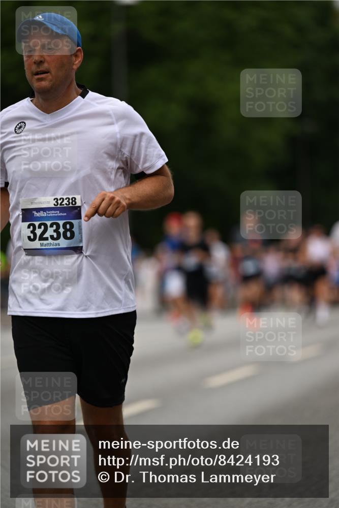 29.06.2025 - hella hamburg halbmarathon Dr. Thomas Lammeyer http://msf.ph/oto/8424193 29.06.2025 10:49:20 Kennedybrücke 1024, 1273, 1685, 1713, 1798, 3238, 3506, 4388, 6002, 6841, 6888, 6922, 7216, 7541, 7610, 8605, 8745, 8907, 9084, 9085, 10223, 10303, 10304 meine-sportfotos.de
