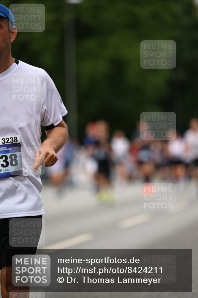 29.06.2025 - hella hamburg halbmarathon Dr. Thomas Lammeyer http://msf.ph/oto/8424211 29.06.2025 10:49:21 Kennedybrücke 1024, 1273, 1685, 1713, 1798, 3238, 3506, 4388, 6002, 6841, 6888, 6922, 7216, 7541, 8605, 8745, 8907, 9084, 9085, 10223, 10303, 10304 meine-sportfotos.de