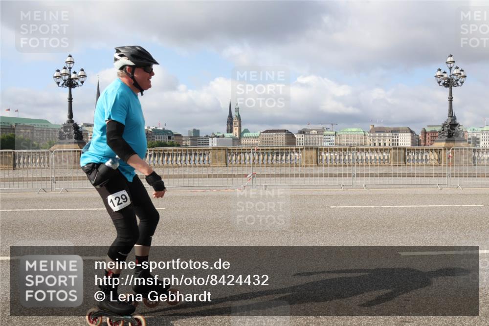 29.06.2025 - hella hamburg halbmarathon Lena Gebhardt http://msf.ph/oto/8424432 29.06.2025 08:58:25 Lombardsbrücke 129 meine-sportfotos.de