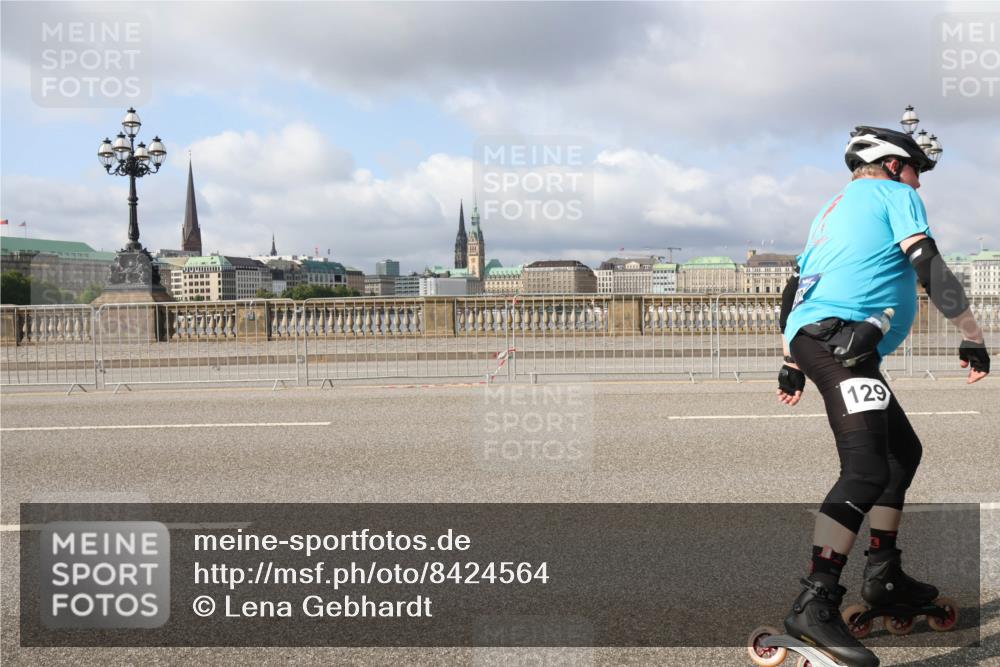 29.06.2025 - hella hamburg halbmarathon Lena Gebhardt http://msf.ph/oto/8424564 29.06.2025 08:58:25 Lombardsbrücke 129 meine-sportfotos.de