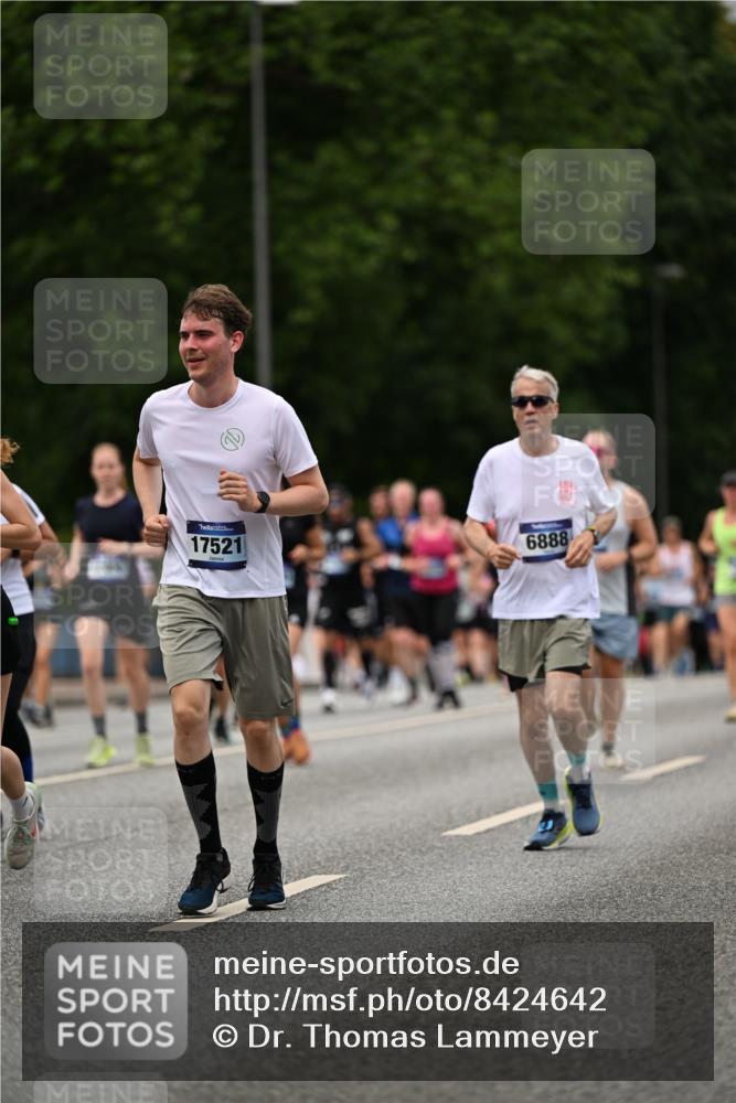 29.06.2025 - hella hamburg halbmarathon Dr. Thomas Lammeyer http://msf.ph/oto/8424642 29.06.2025 10:49:33 Kennedybrücke 1024, 1774, 1798, 2550, 2779, 3570, 4275, 4337, 4388, 5099, 5949, 6002, 6841, 6888, 7216, 7859, 8605, 8745, 8907, 9084, 9085, 10668, 10727 meine-sportfotos.de