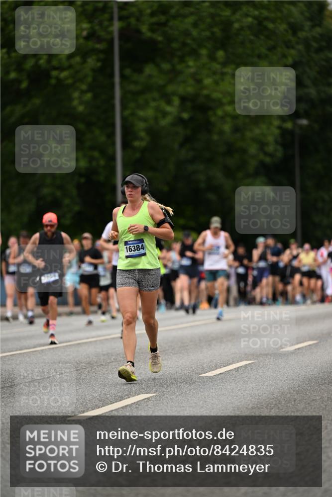 29.06.2025 - hella hamburg halbmarathon Dr. Thomas Lammeyer http://msf.ph/oto/8424835 29.06.2025 10:49:40 Kennedybrücke 1024, 1774, 1798, 2550, 2779, 3570, 4275, 4337, 4388, 5099, 5949, 6841, 6888, 7859, 7912, 8745, 8907, 9084, 10562, 10668, 10727 meine-sportfotos.de