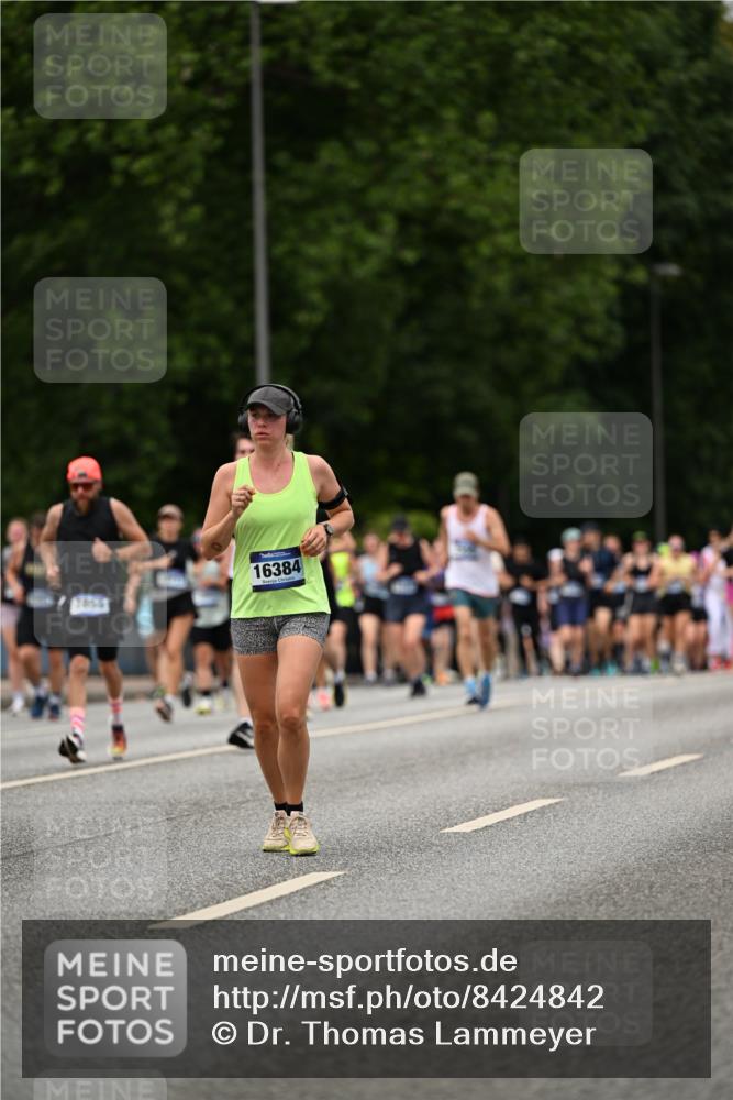 29.06.2025 - hella hamburg halbmarathon Dr. Thomas Lammeyer http://msf.ph/oto/8424842 29.06.2025 10:49:41 Kennedybrücke 1024, 1774, 1798, 2550, 2779, 3570, 4275, 4337, 4388, 5099, 5190, 5339, 5949, 6841, 6888, 7699, 7859, 7912, 8745, 8907, 9536, 10562, 10668, 10727 meine-sportfotos.de