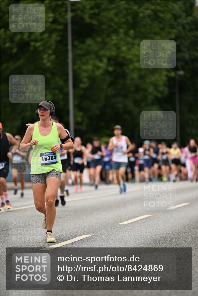 29.06.2025 - hella hamburg halbmarathon Dr. Thomas Lammeyer http://msf.ph/oto/8424869 29.06.2025 10:49:42 Kennedybrücke 1024, 1774, 1798, 2550, 2779, 3570, 3993, 4275, 4337, 4388, 5099, 5190, 5339, 5949, 6841, 6888, 7699, 7859, 7912, 8745, 8907, 9536, 10562, 10668, 10727 meine-sportfotos.de