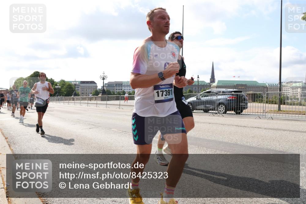 29.06.2025 - hella hamburg halbmarathon Lena Gebhardt http://msf.ph/oto/8425323 29.06.2025 09:52:30 Lombardsbrücke 12365, 11779, 17391, 1057, 1139, 1169, 1220, 1415, 1468, 1512, 1604, 1613, 1631, 1763, 2189, 3109, 3124, 3305, 3618, 3852, 4497, 4565, 4871, 4915, 5007, 5011, 5231, 5336, 5477, 5690, 6373, 6550, 6711, 7067, 7191, 7432, 7451, 7710, 7843, 7865, 7961, 8564, 8852, 9348, 9444, 9547, 9659, 10493, 10741, 10796, 10978, 11062, 11495, 11679, 11779, 11821, 12046, 12438, 12772, 13403, 13614, 13728, 14257 meine-sportfotos.de