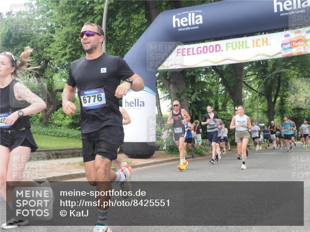 29.06.2025 - hella hamburg halbmarathon KatJ http://msf.ph/oto/8425551 29.06.2025 10:39:23 Zwischen KM18-KM19 3426, 4635, 5116, 5607, 6776, 7409 meine-sportfotos.de