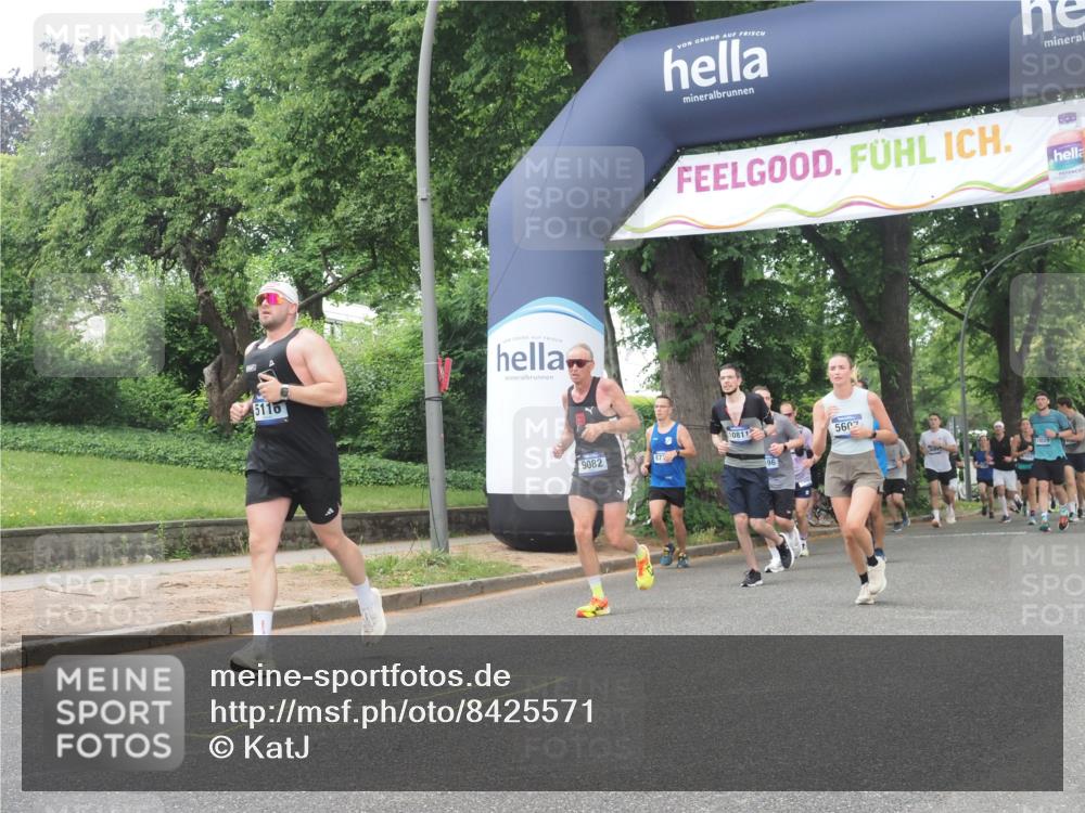 29.06.2025 - hella hamburg halbmarathon KatJ http://msf.ph/oto/8425571 29.06.2025 10:39:24 Zwischen KM18-KM19 3426, 4558, 4635, 5116, 5607, 6776, 7409 meine-sportfotos.de