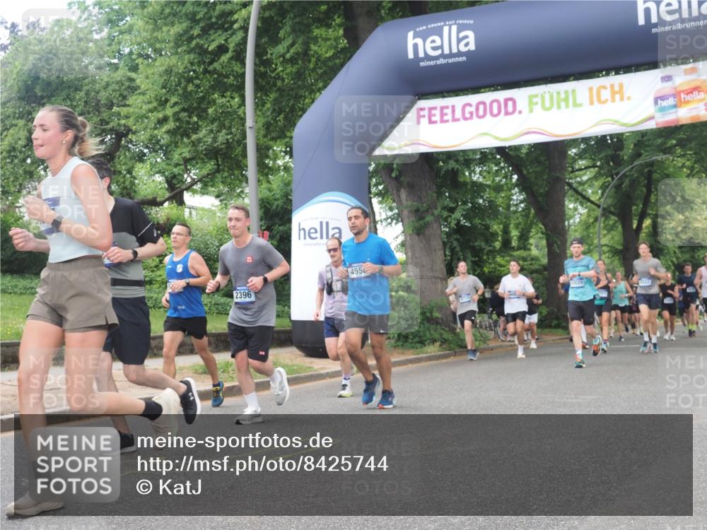29.06.2025 - hella hamburg halbmarathon KatJ http://msf.ph/oto/8425744 29.06.2025 10:39:26 Zwischen KM18-KM19 2396, 3426, 4558, 4635, 5116, 5607, 6776, 7409, 8720 meine-sportfotos.de