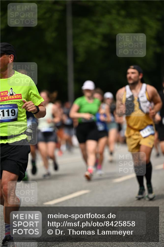 29.06.2025 - hella hamburg halbmarathon Dr. Thomas Lammeyer http://msf.ph/oto/8425858 29.06.2025 10:50:12 Kennedybrücke 1060, 1085, 1426, 1465, 1854, 2217, 2657, 2664, 2846, 2954, 2965, 3357, 3377, 3879, 3993, 4099, 4102, 4119, 4820, 5108, 5703, 5914, 6393, 6763, 6788, 6980, 7530, 7983, 8272, 8594, 11119, 11332, 11393 meine-sportfotos.de