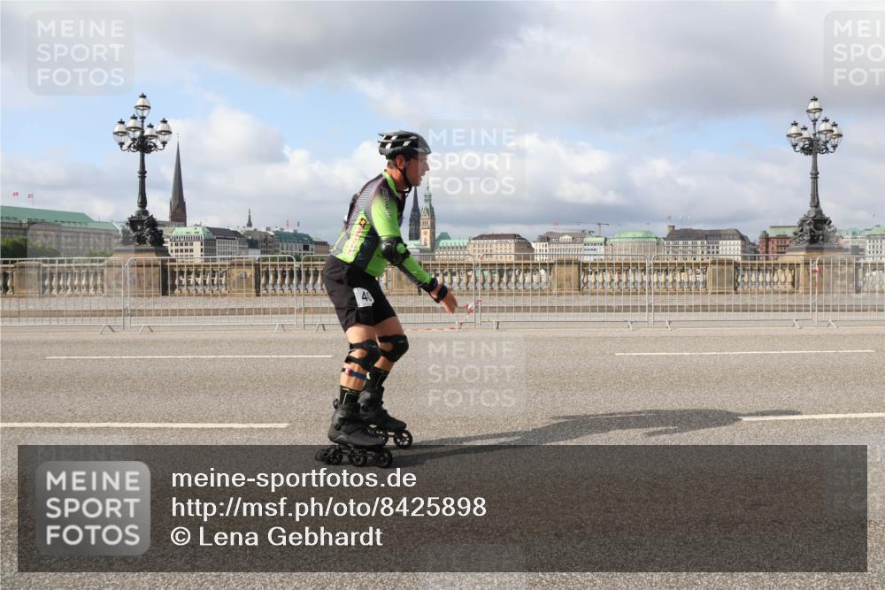29.06.2025 - hella hamburg halbmarathon Lena Gebhardt http://msf.ph/oto/8425898 29.06.2025 08:58:47 Lombardsbrücke 40 meine-sportfotos.de