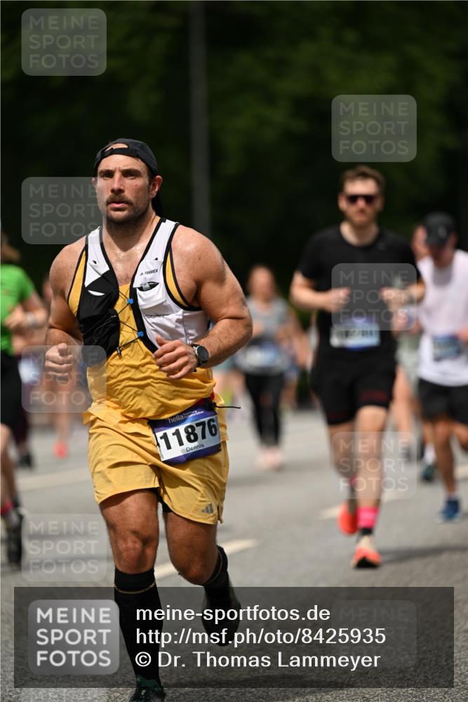 29.06.2025 - hella hamburg halbmarathon Dr. Thomas Lammeyer http://msf.ph/oto/8425935 29.06.2025 10:50:14 Kennedybrücke 1060, 1085, 1421, 1426, 1465, 1854, 2217, 2657, 2664, 2846, 2954, 2965, 3357, 3377, 3879, 4099, 4102, 4119, 4820, 5108, 5703, 5914, 6393, 6763, 6788, 6980, 7530, 7983, 8272, 8594, 11119, 11332, 11393 meine-sportfotos.de