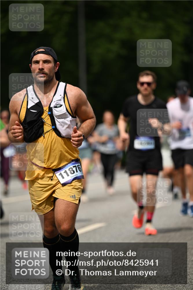 29.06.2025 - hella hamburg halbmarathon Dr. Thomas Lammeyer http://msf.ph/oto/8425941 29.06.2025 10:50:14 Kennedybrücke 1060, 1085, 1421, 1426, 1465, 1854, 2217, 2657, 2664, 2846, 2954, 2965, 3357, 3377, 3879, 4099, 4102, 4119, 4820, 5108, 5703, 5914, 6393, 6763, 6788, 6980, 7530, 7983, 8272, 8594, 11119, 11332, 11393 meine-sportfotos.de