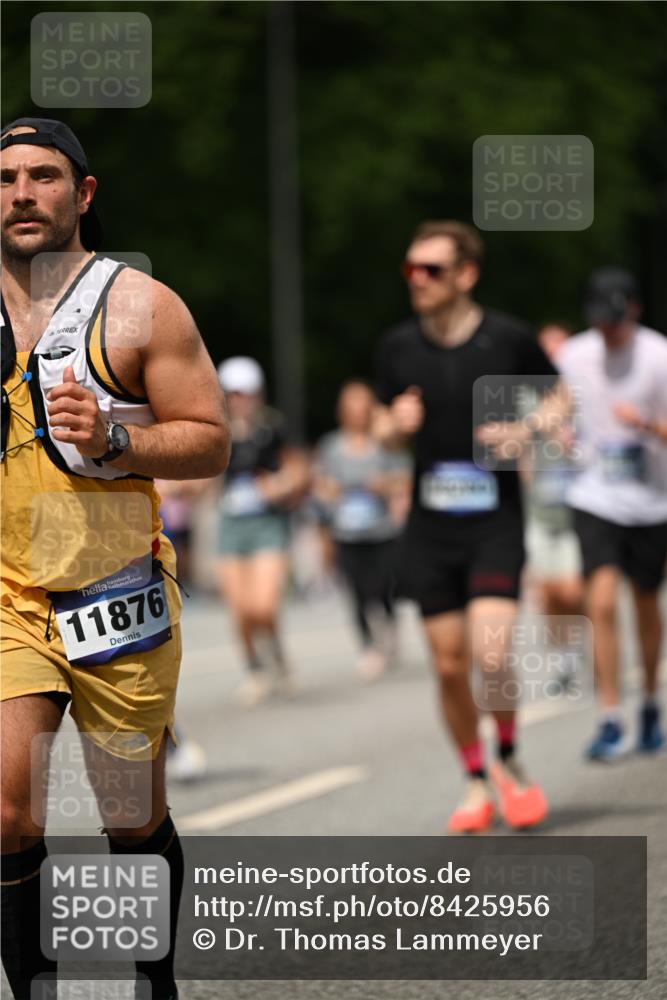29.06.2025 - hella hamburg halbmarathon Dr. Thomas Lammeyer http://msf.ph/oto/8425956 29.06.2025 10:50:14 Kennedybrücke 1060, 1085, 1421, 1426, 1465, 1854, 2217, 2657, 2664, 2846, 2954, 2965, 3357, 3377, 3879, 4099, 4102, 4119, 4820, 5108, 5703, 5914, 6393, 6763, 6788, 6980, 7530, 7983, 8272, 8594, 11119, 11332, 11393 meine-sportfotos.de