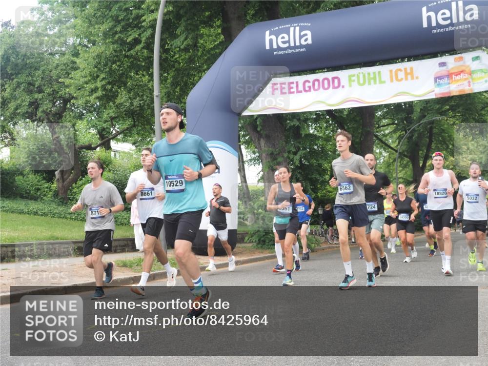 29.06.2025 - hella hamburg halbmarathon KatJ http://msf.ph/oto/8425964 29.06.2025 10:39:29 Zwischen KM18-KM19 2396, 3426, 4558, 4635, 4839, 5032, 5116, 5607, 6562, 7724, 8661, 8710, 8720 meine-sportfotos.de