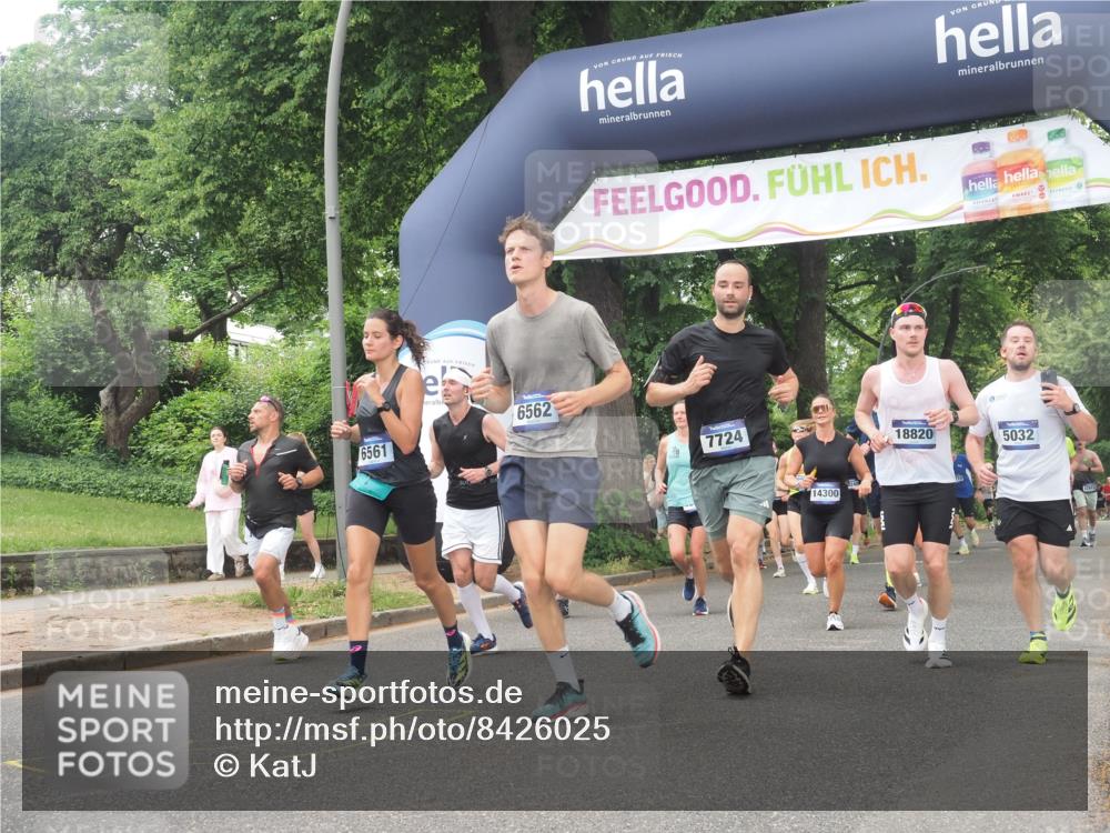 29.06.2025 - hella hamburg halbmarathon KatJ http://msf.ph/oto/8426025 29.06.2025 10:39:30 Zwischen KM18-KM19 2396, 3426, 4558, 4635, 4814, 4839, 5032, 5116, 5607, 6562, 7724, 8661, 8710, 8720 meine-sportfotos.de