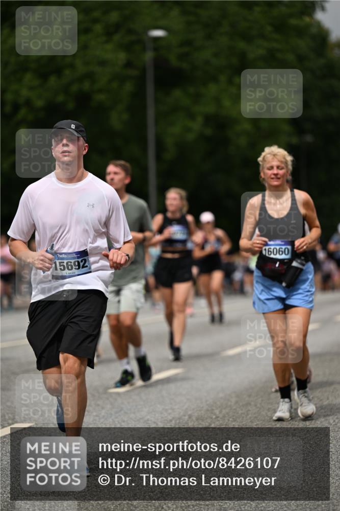 29.06.2025 - hella hamburg halbmarathon Dr. Thomas Lammeyer http://msf.ph/oto/8426107 29.06.2025 10:50:18 Kennedybrücke 1060, 1085, 1421, 1426, 1465, 1854, 2217, 2657, 2664, 2954, 2965, 3357, 3377, 4099, 4102, 4119, 4223, 4224, 4820, 5108, 5703, 5914, 6393, 6763, 6788, 6980, 7303, 7530, 7983, 10812, 11119, 11332, 11393 meine-sportfotos.de