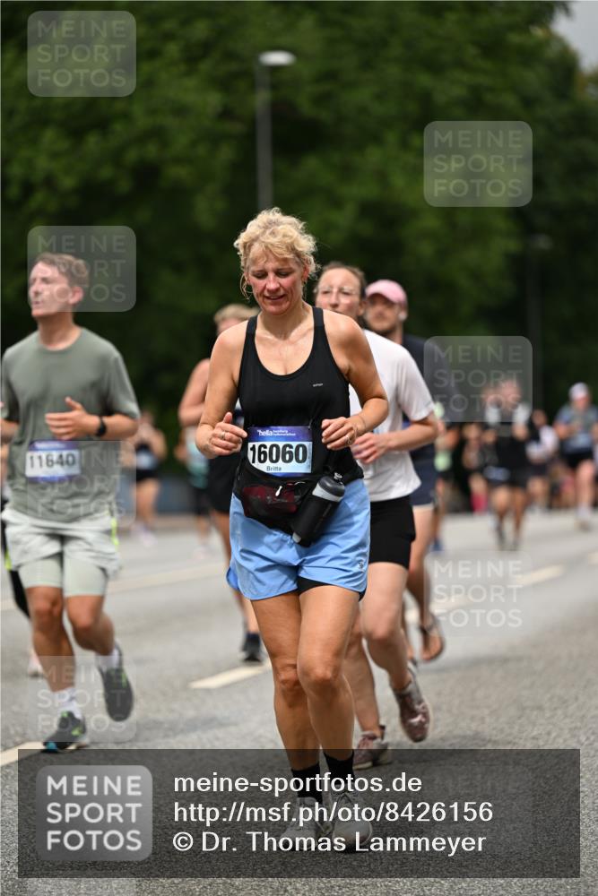 29.06.2025 - hella hamburg halbmarathon Dr. Thomas Lammeyer http://msf.ph/oto/8426156 29.06.2025 10:50:19 Kennedybrücke 1060, 1085, 1421, 1426, 1465, 1854, 2008, 2217, 2657, 2664, 2965, 3357, 3377, 4099, 4102, 4119, 4223, 4224, 4820, 5108, 5703, 5914, 6393, 6763, 6788, 6980, 7303, 7530, 7983, 10812, 11119, 11332, 11393 meine-sportfotos.de